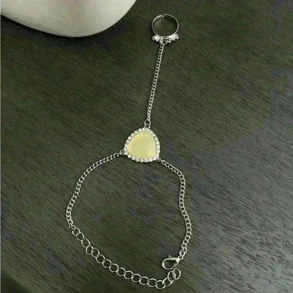 Ring  Hand Chain Sleeve Silver - Picture 1 of 5